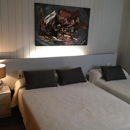 Hostal Sant Marti Puig-reig Extérieur photo